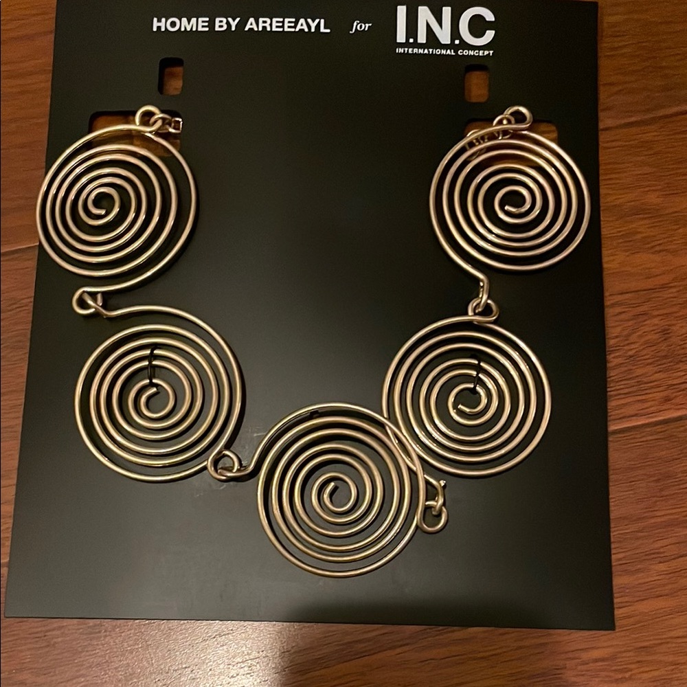 Home by Areeayl Gold Spiral Necklace